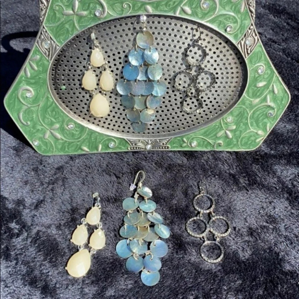 Chandelier style multicolor tone 3 pack earrings